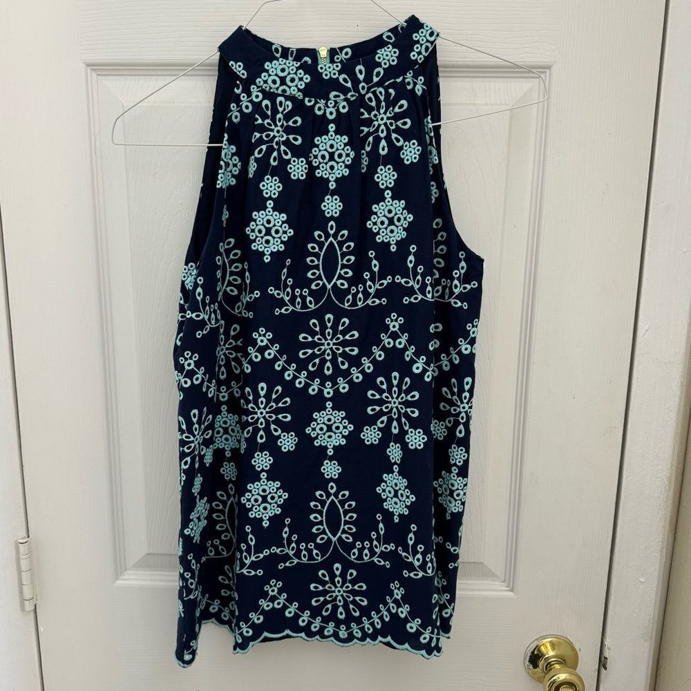 Sail to Sable Eyelet Embroidered Sleeveless Blouse Size Small Blue Floral Tank